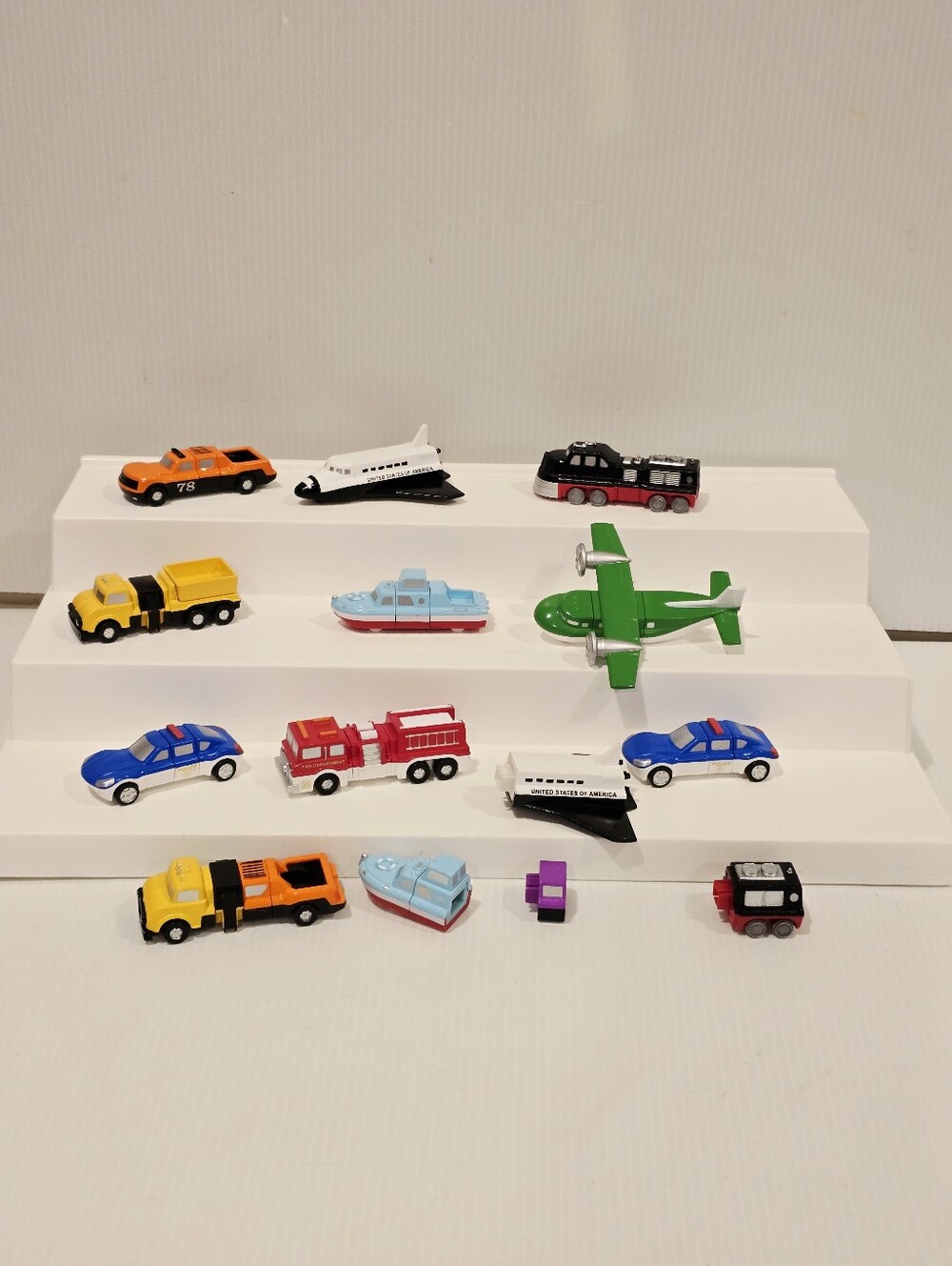 Lakeshore Learning Micro Mix & Match Vehicles Deluxe Set